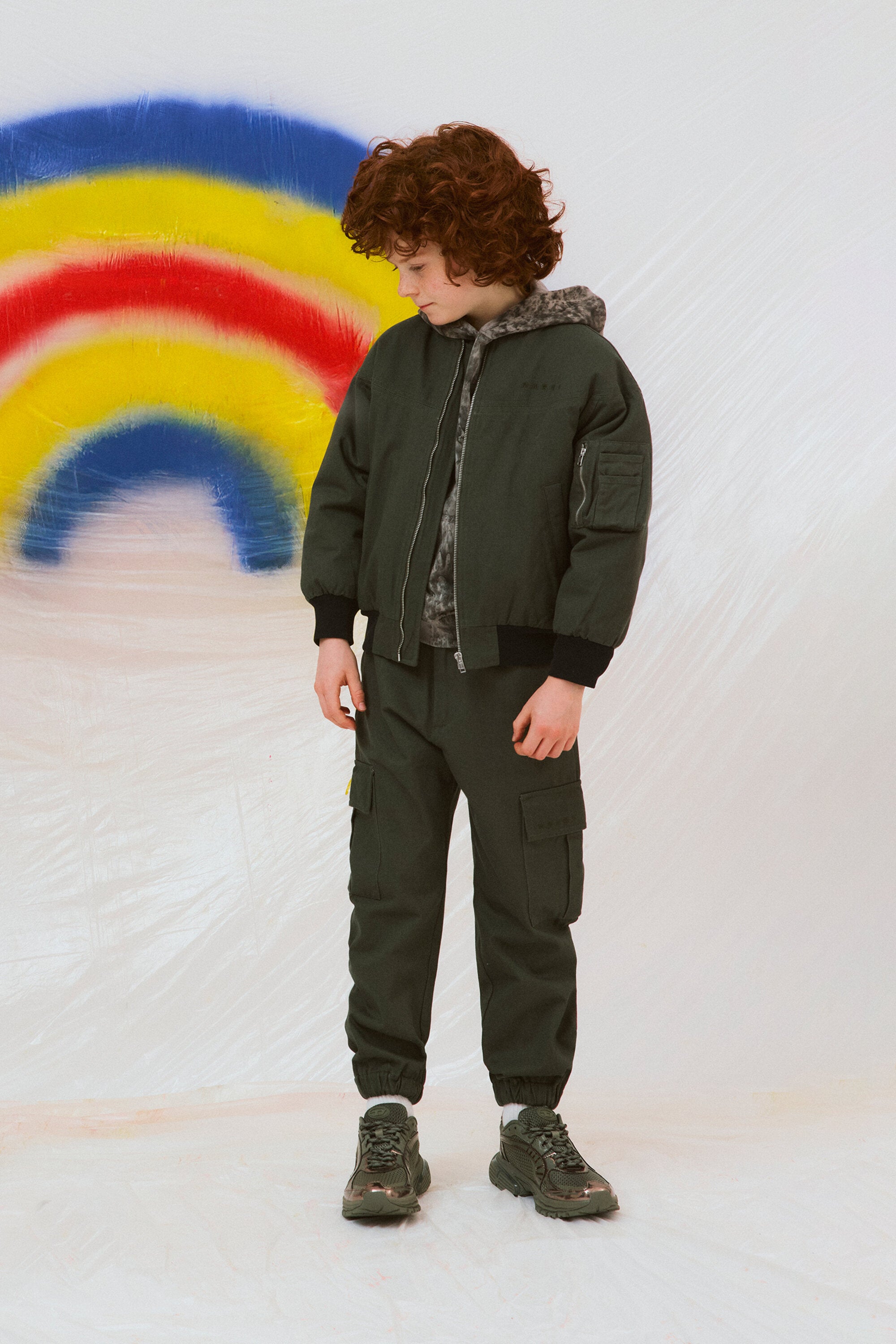 ロゴ入りギャバジン製ボンバージャケット