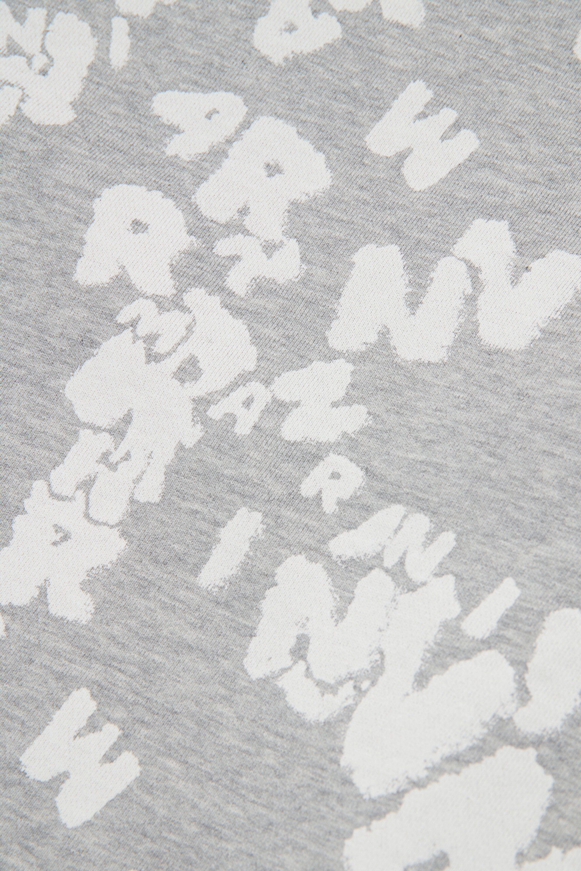 オールオーバーロゴ入りクルーネックスウェット