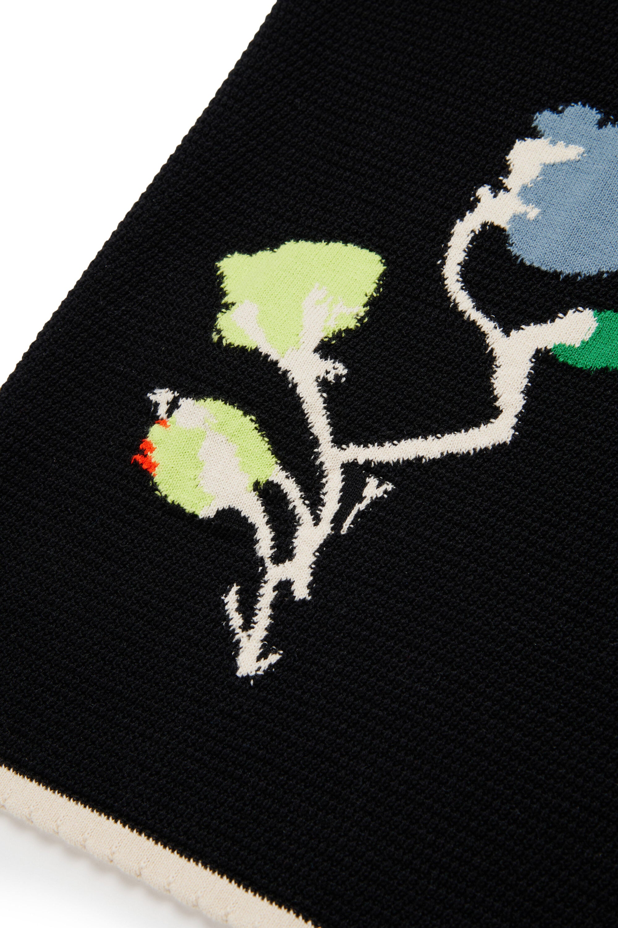 Sleeveless dress with geometric pattern