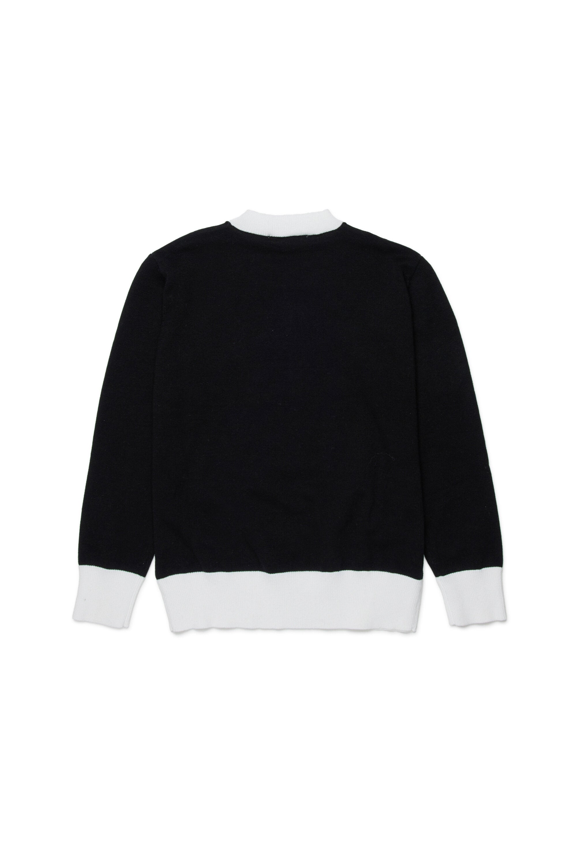 ロゴ入りクルーネックプルオーバー