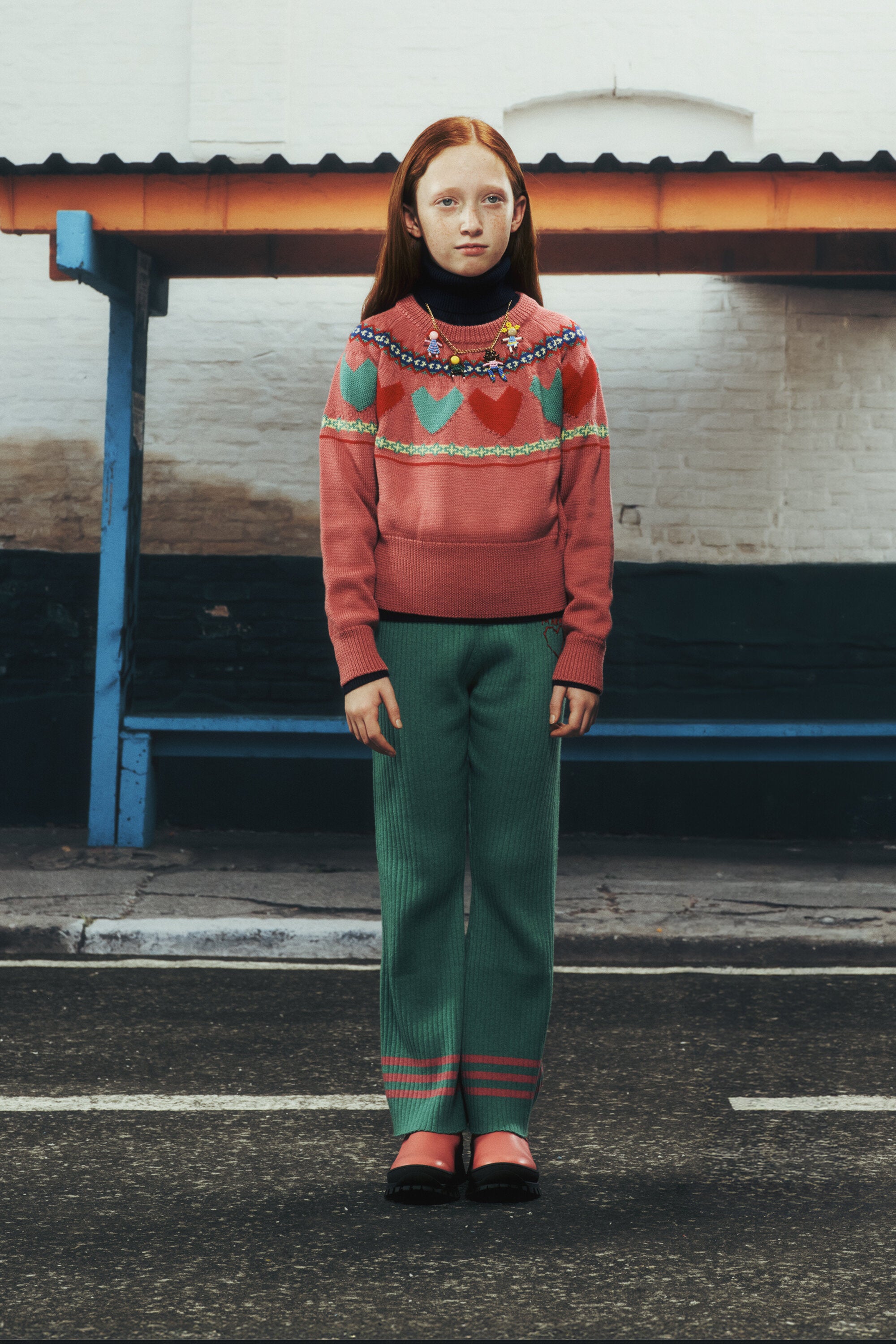 Crew-neck pullover with jacquard hearts