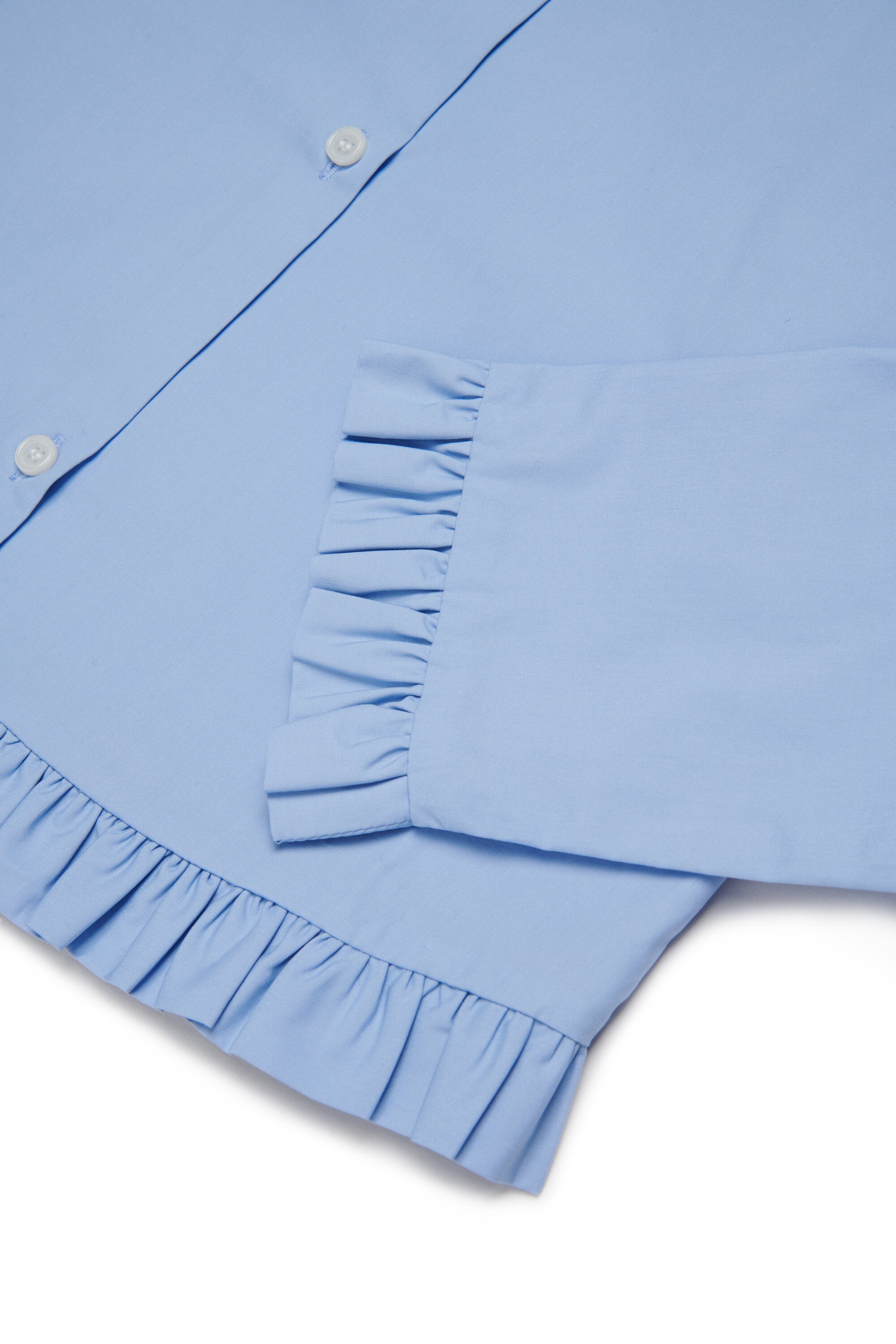Long-sleeved shirt with ruffles