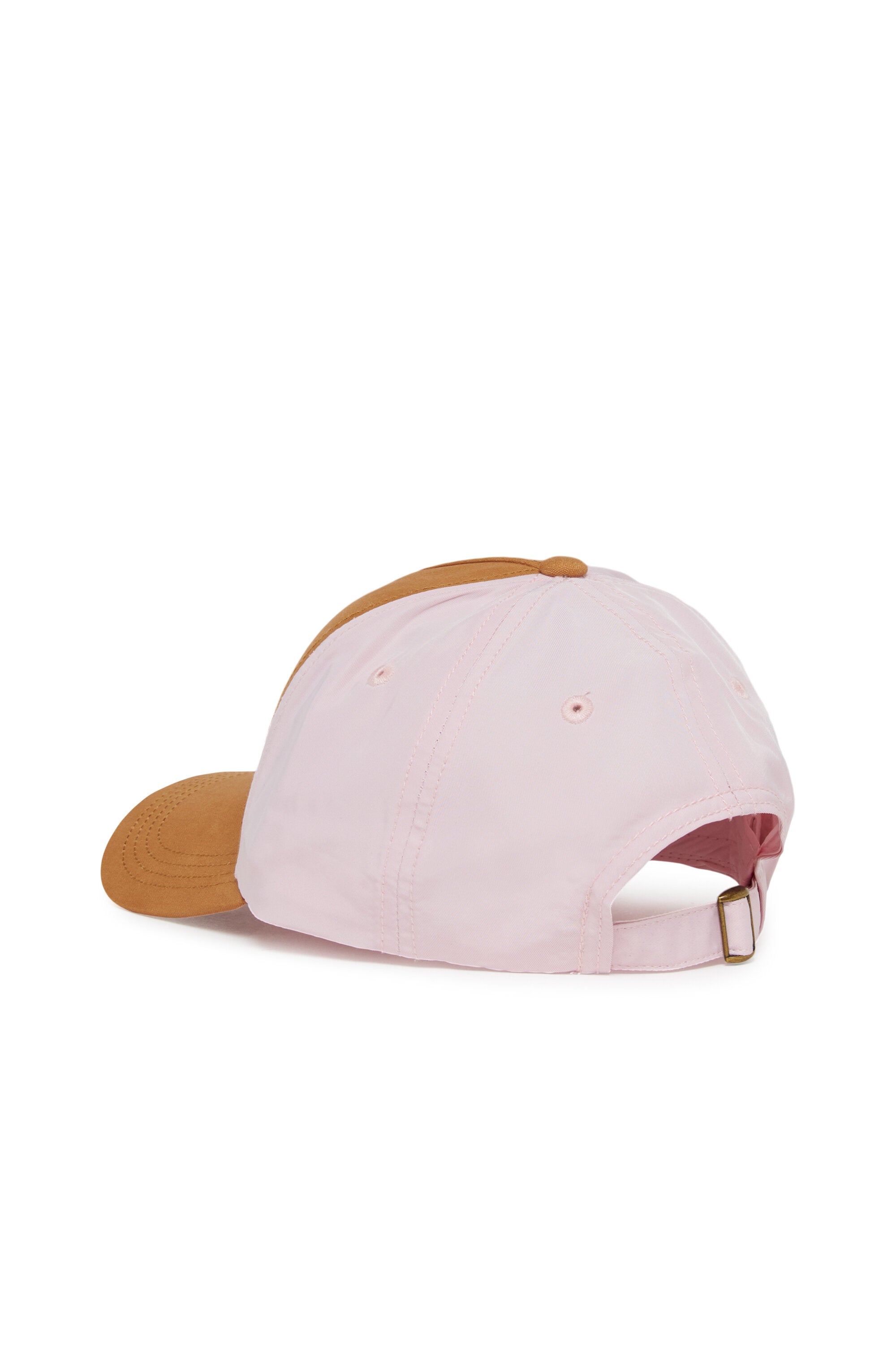 Baseball cap with logo