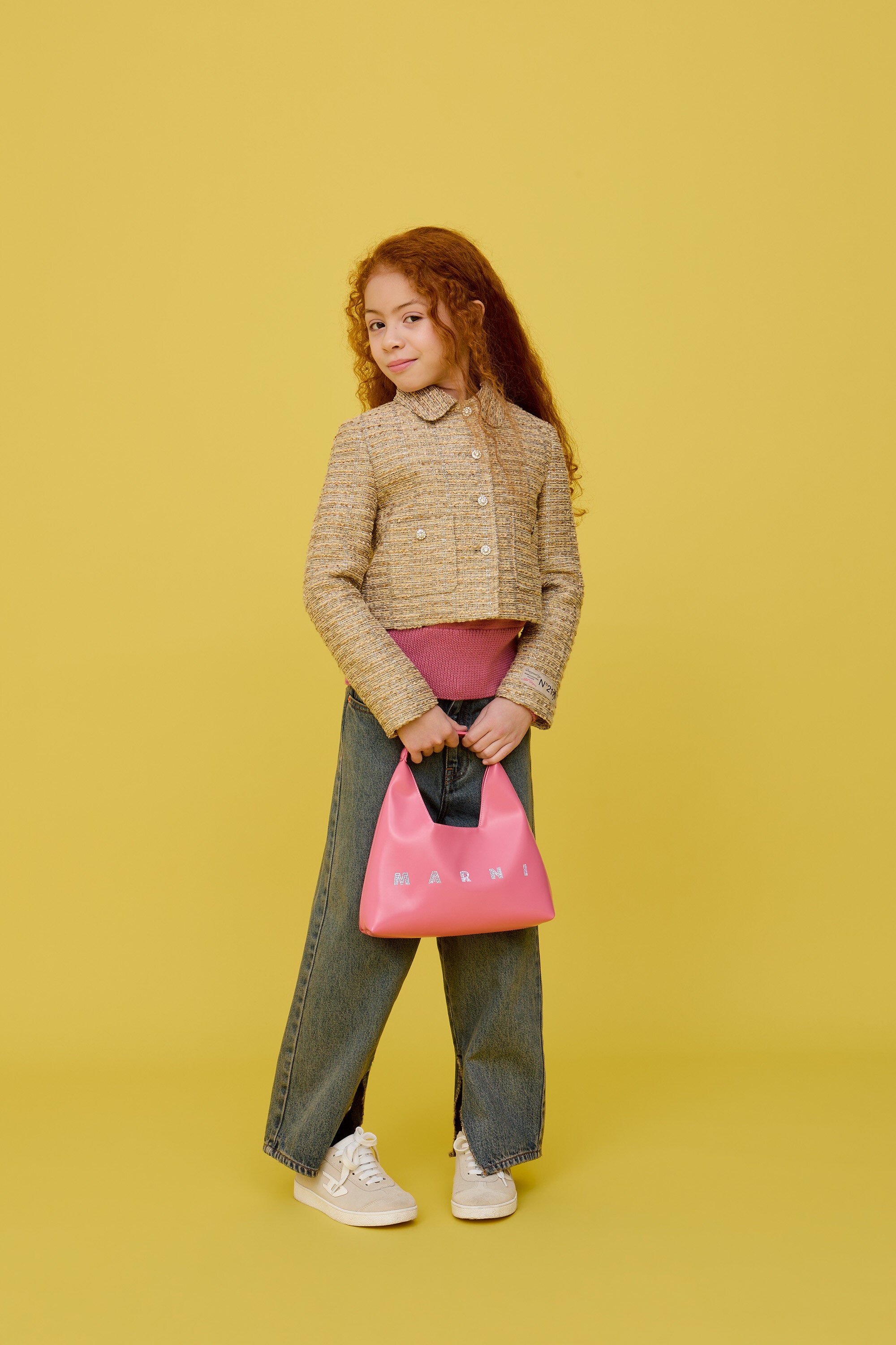 Diamond shoulder bag with logo
