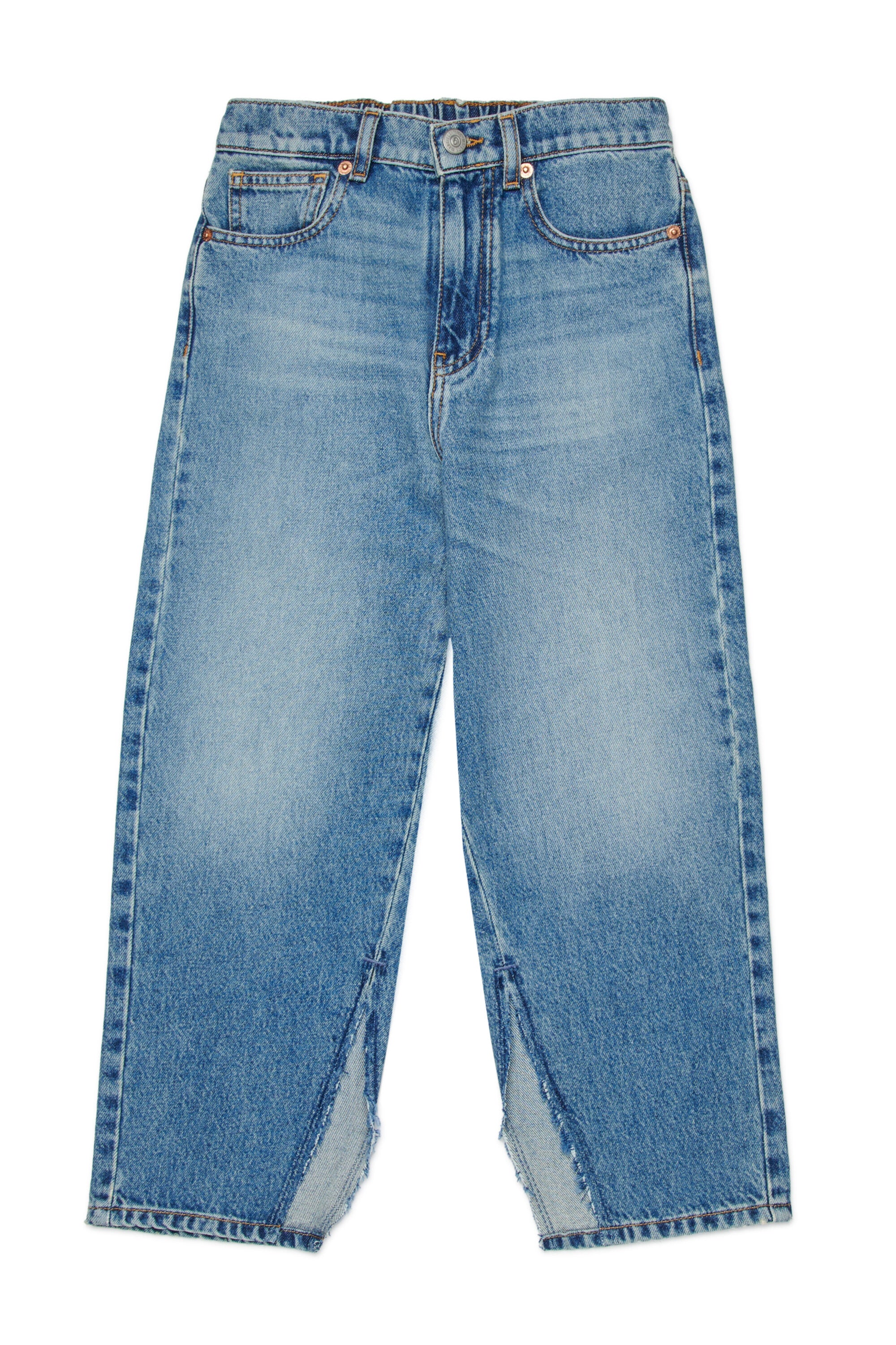 Regular jeans in light blue wash