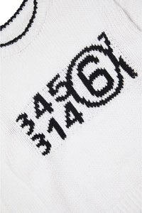 Embroidered logo pullover