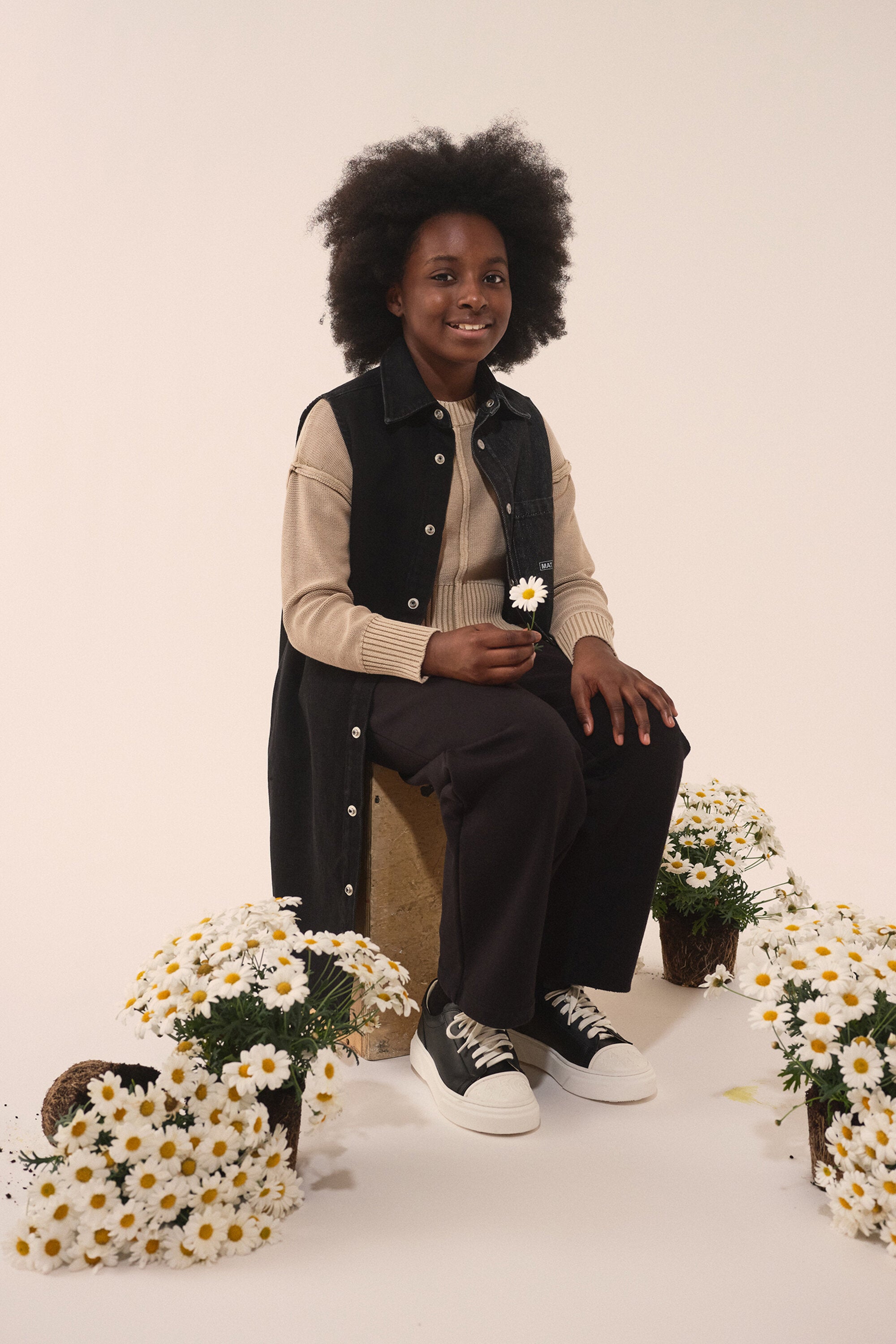 Two-tone denim sleeveless dress with lettering