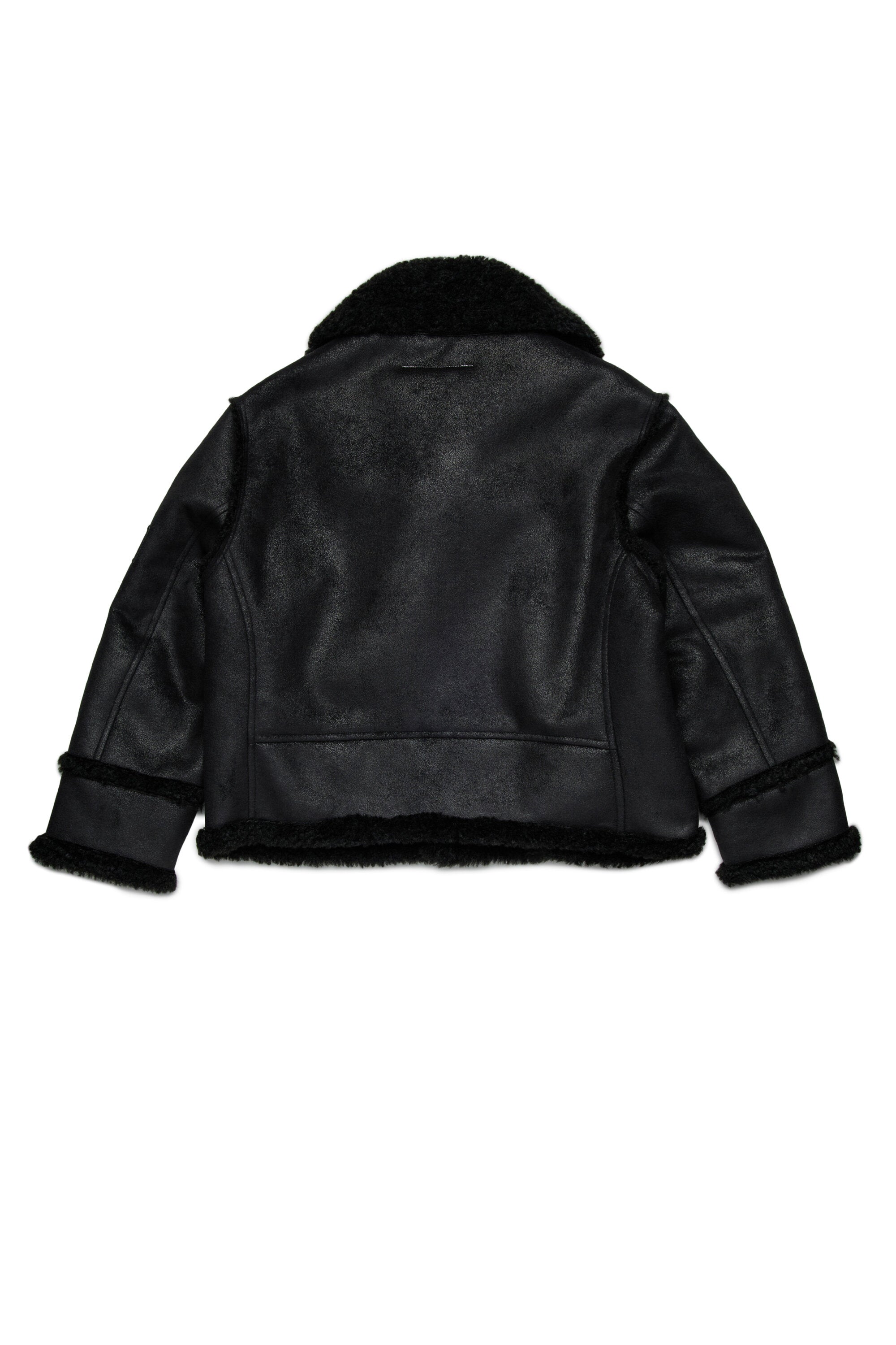 テディ・ディテールのシャーリング・ジャケット