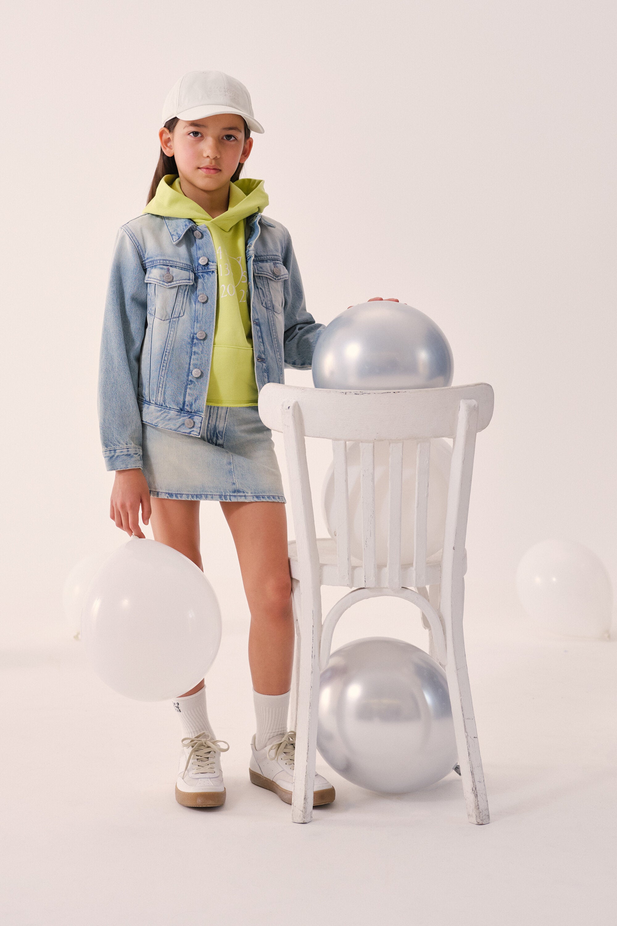 ライトウォッシュ加工デニムジャケット