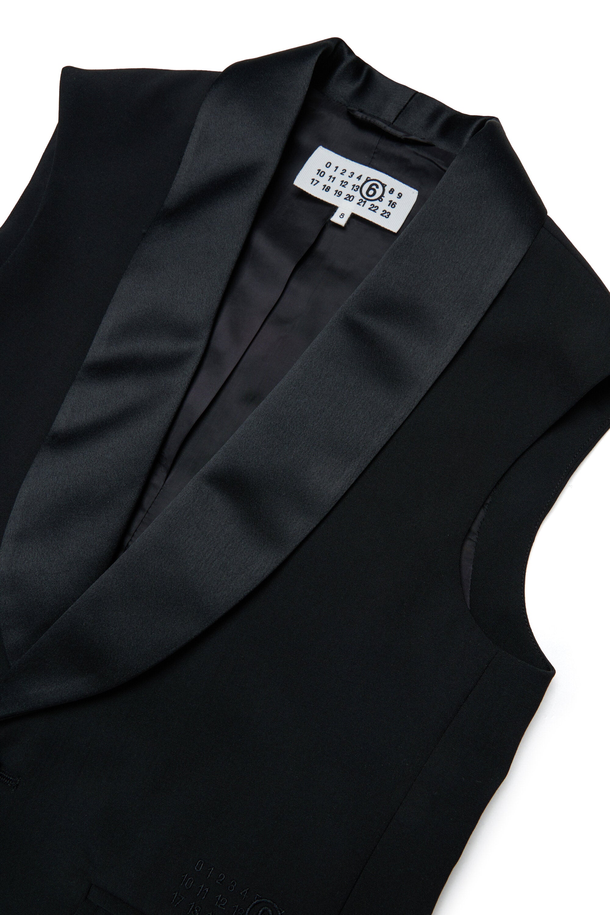 ロゴ入りノースリーブジャケット