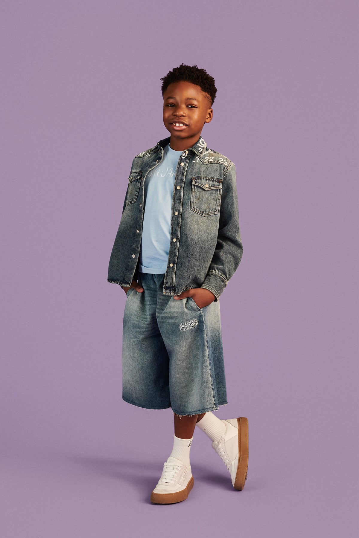 Wide denim shorts with logo