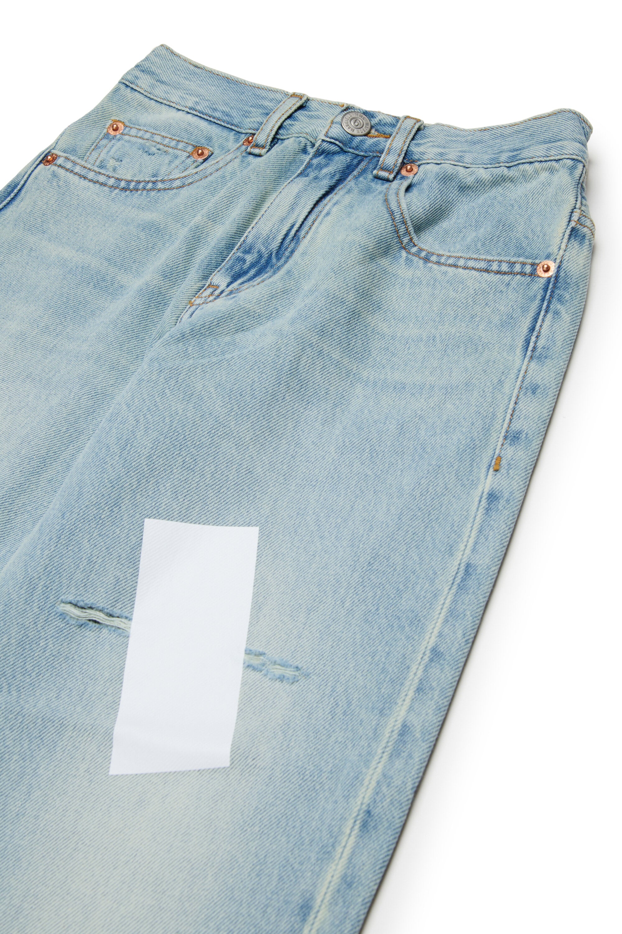 Regular jeans in light blue wash