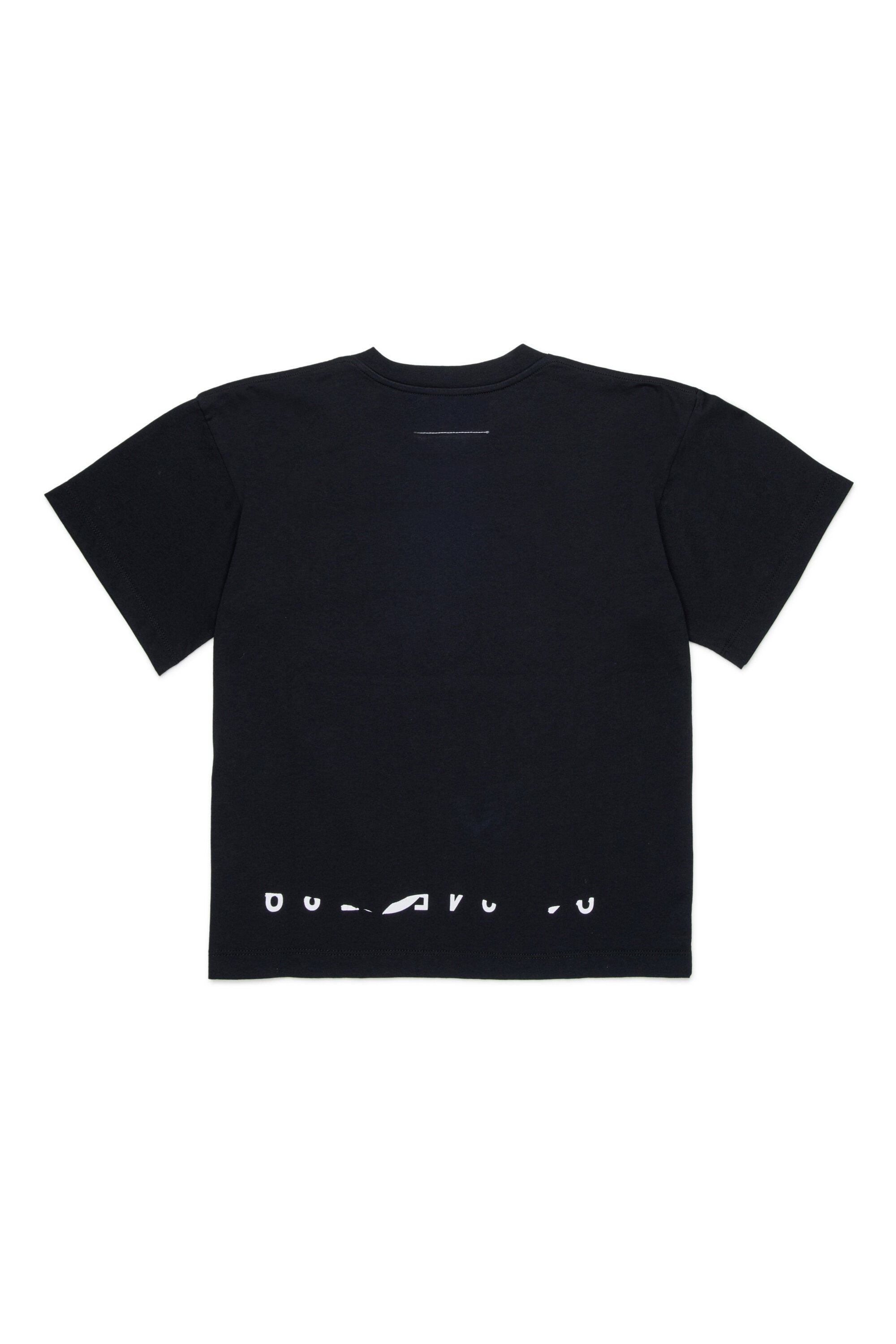ロゴ入りTシャツ