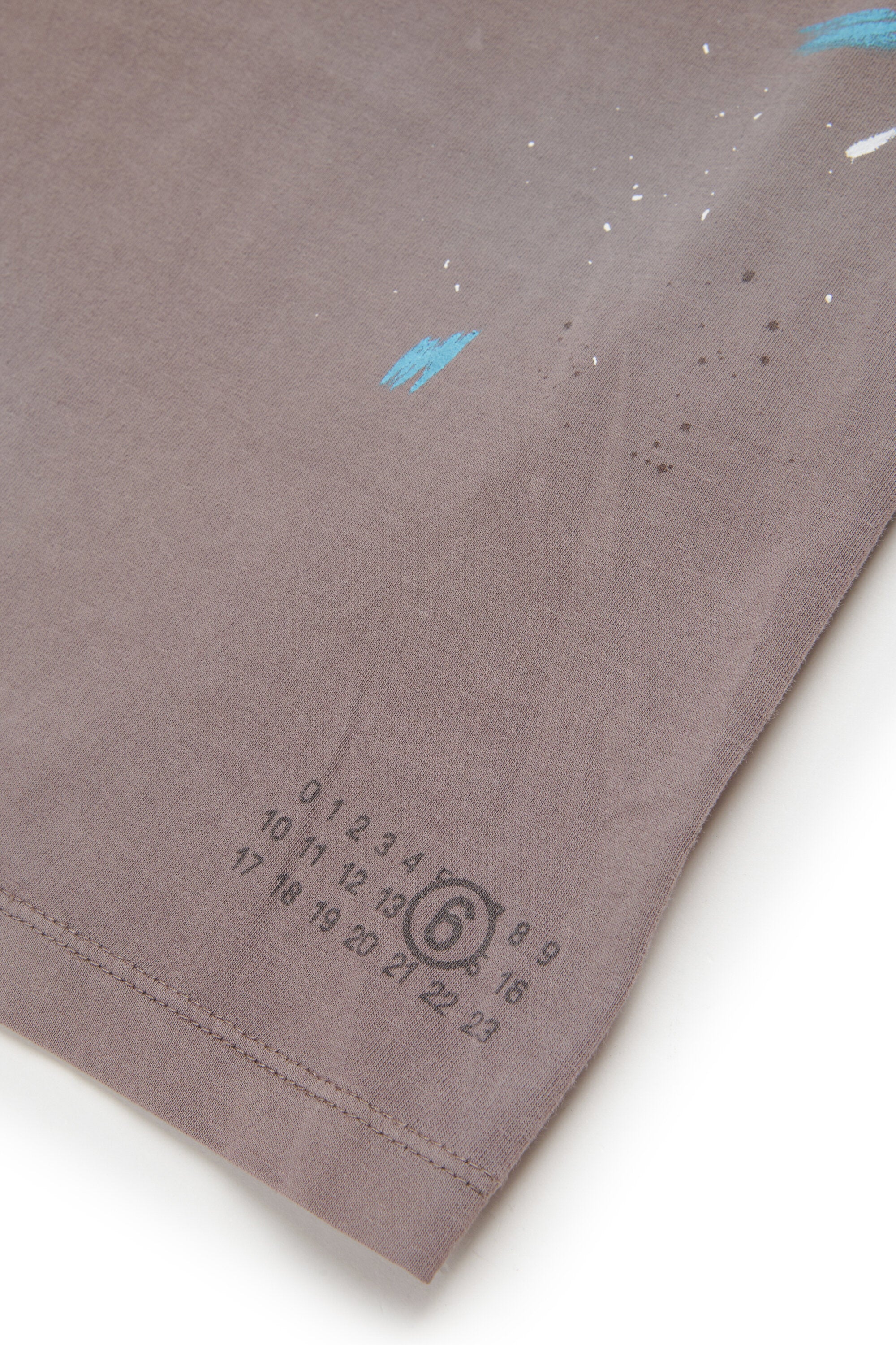 ロゴ入りクルーネックTシャツ