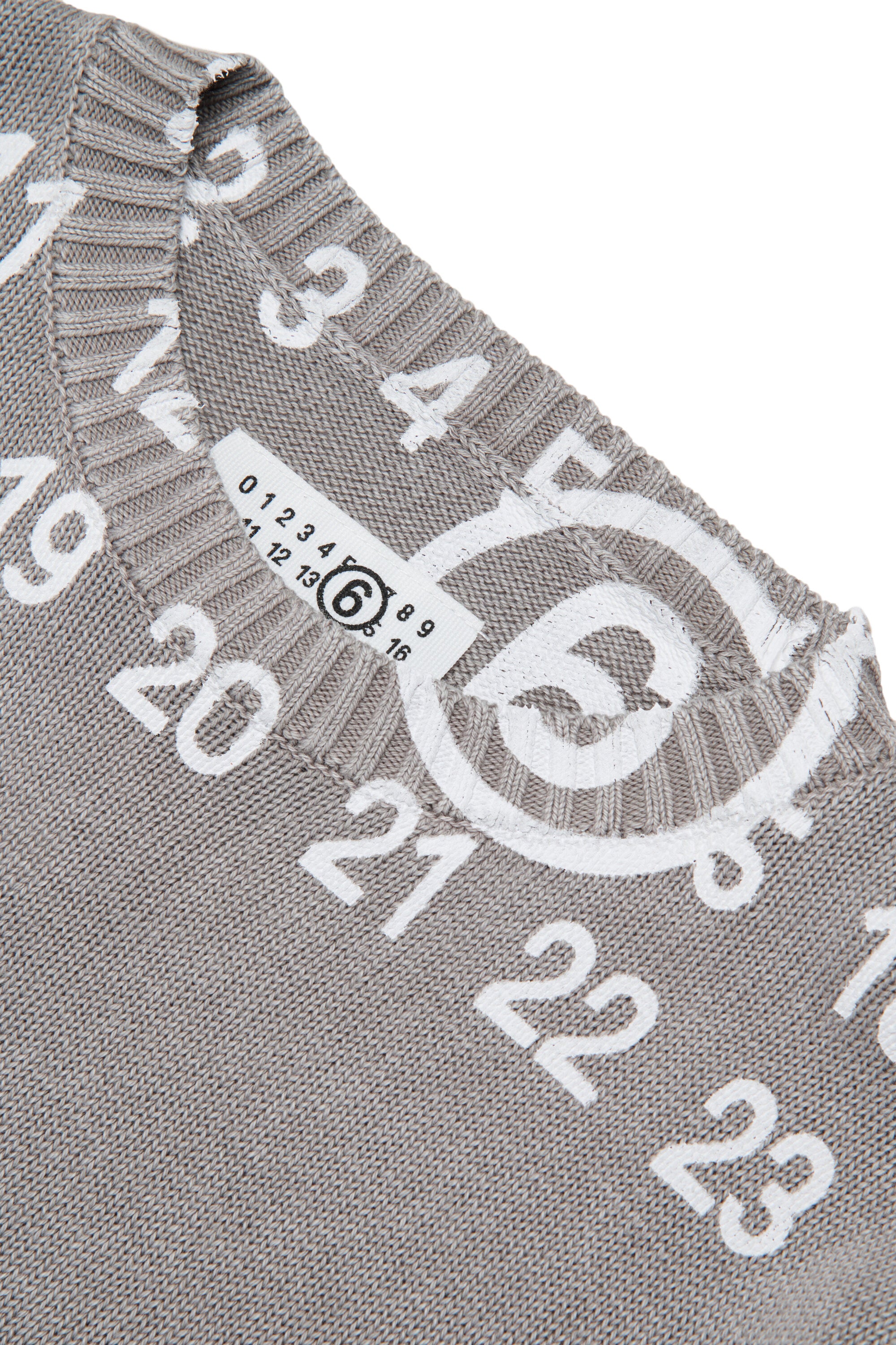 Crew neck pullover with logo