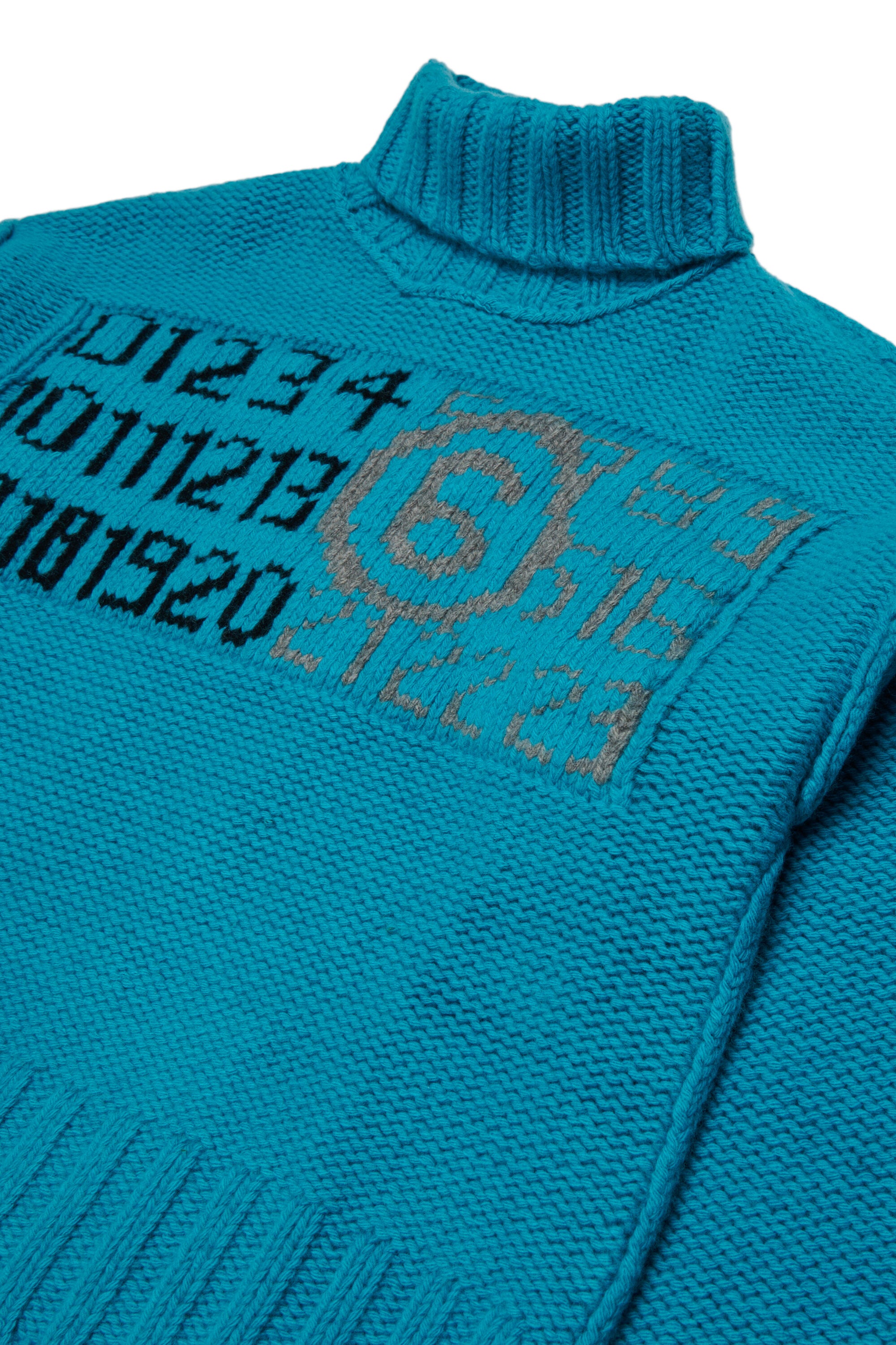 Turtleneck with logo