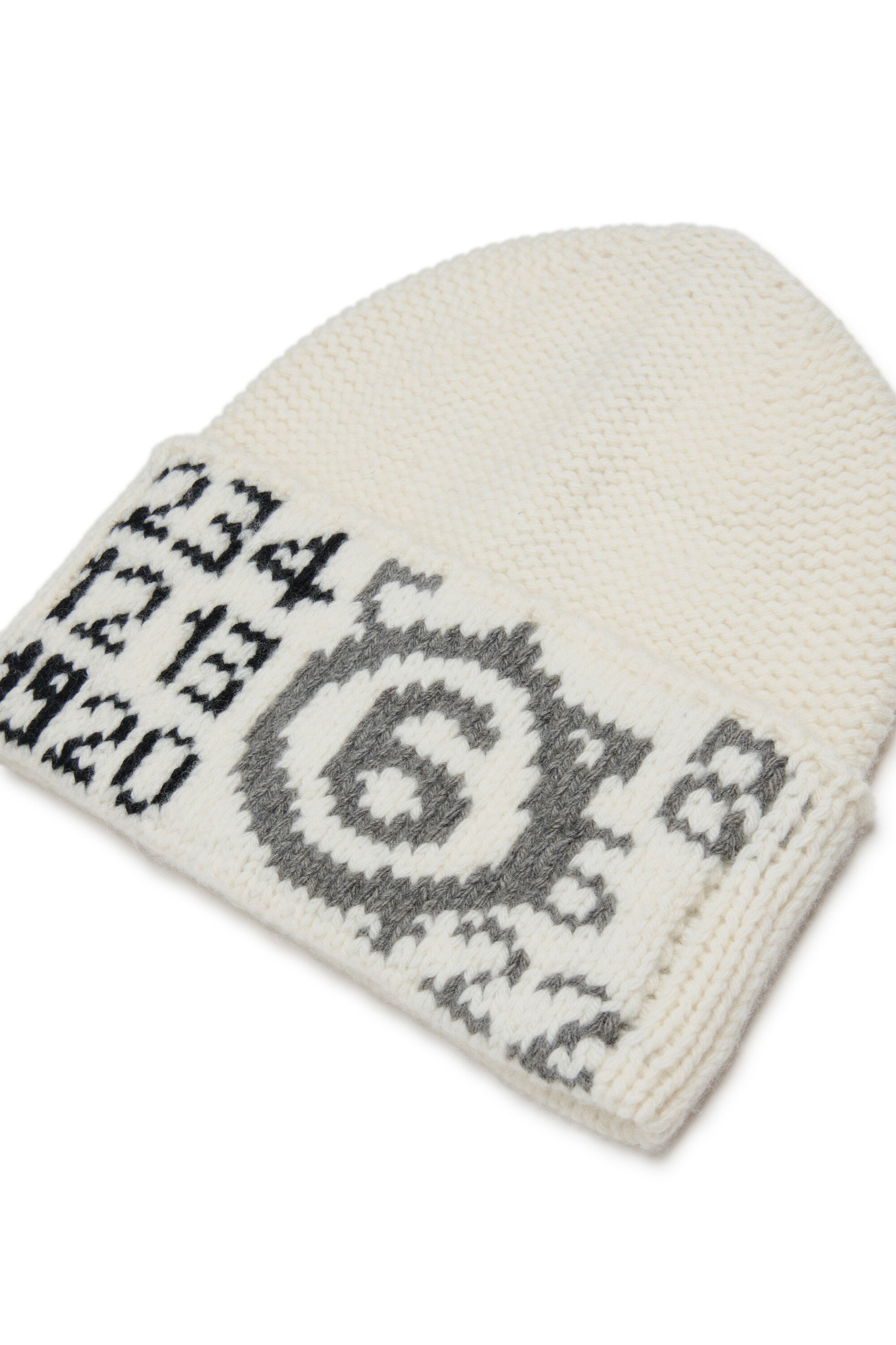 Cap with numeric logo