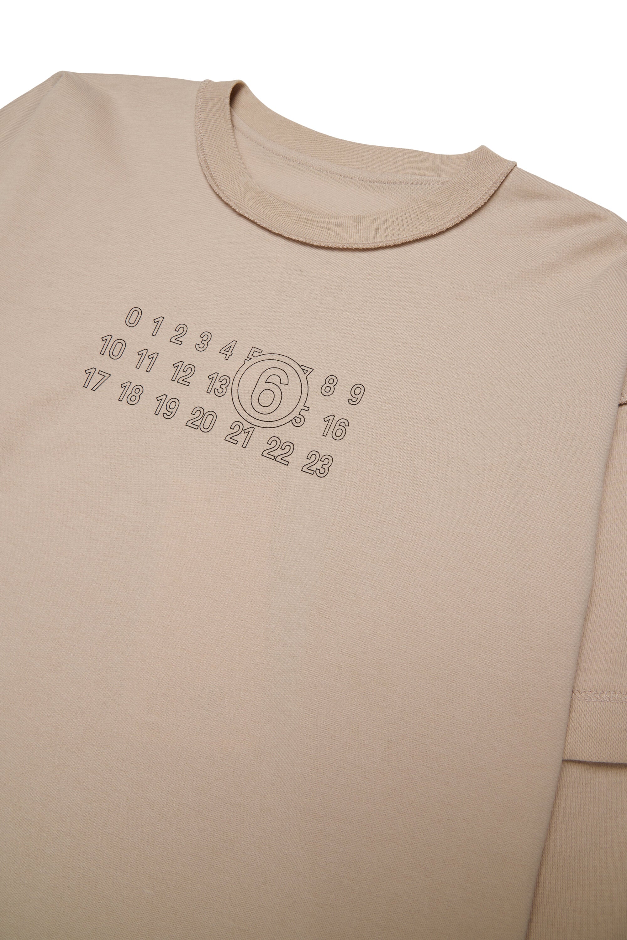 長袖Tシャツ ロゴ付き