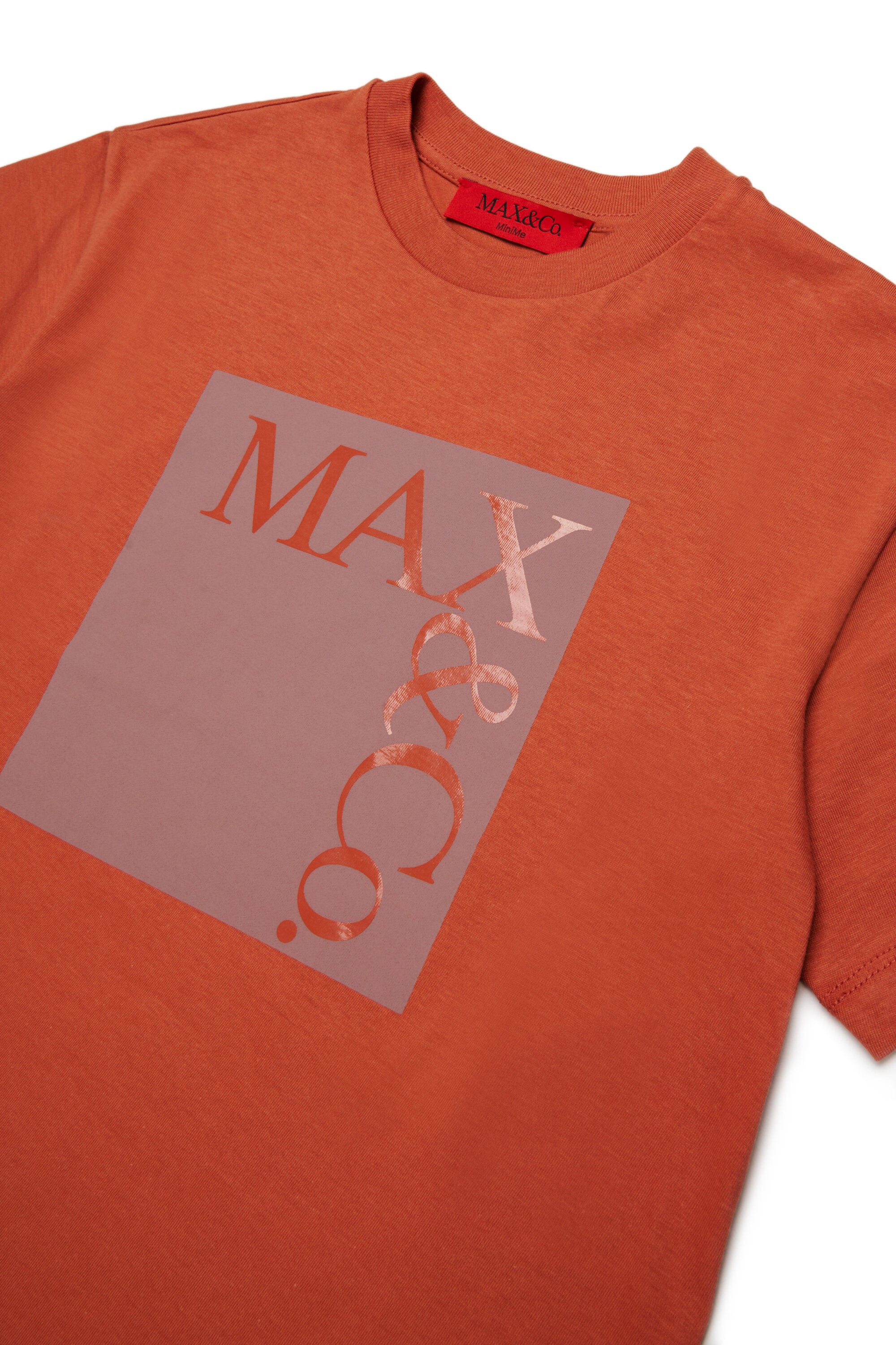 Icona t-shirt with logo