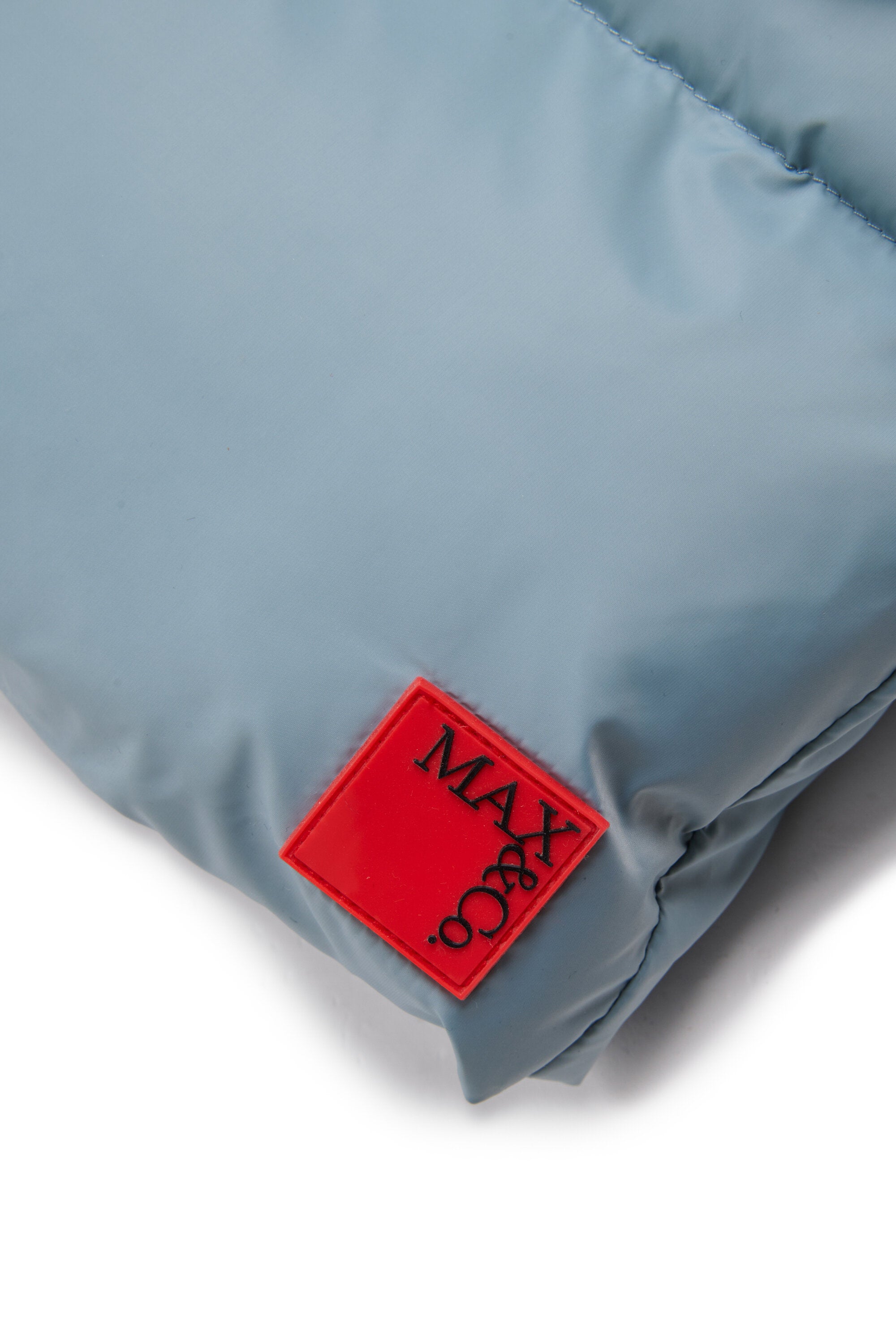 Long padded jacket with maxi pockets