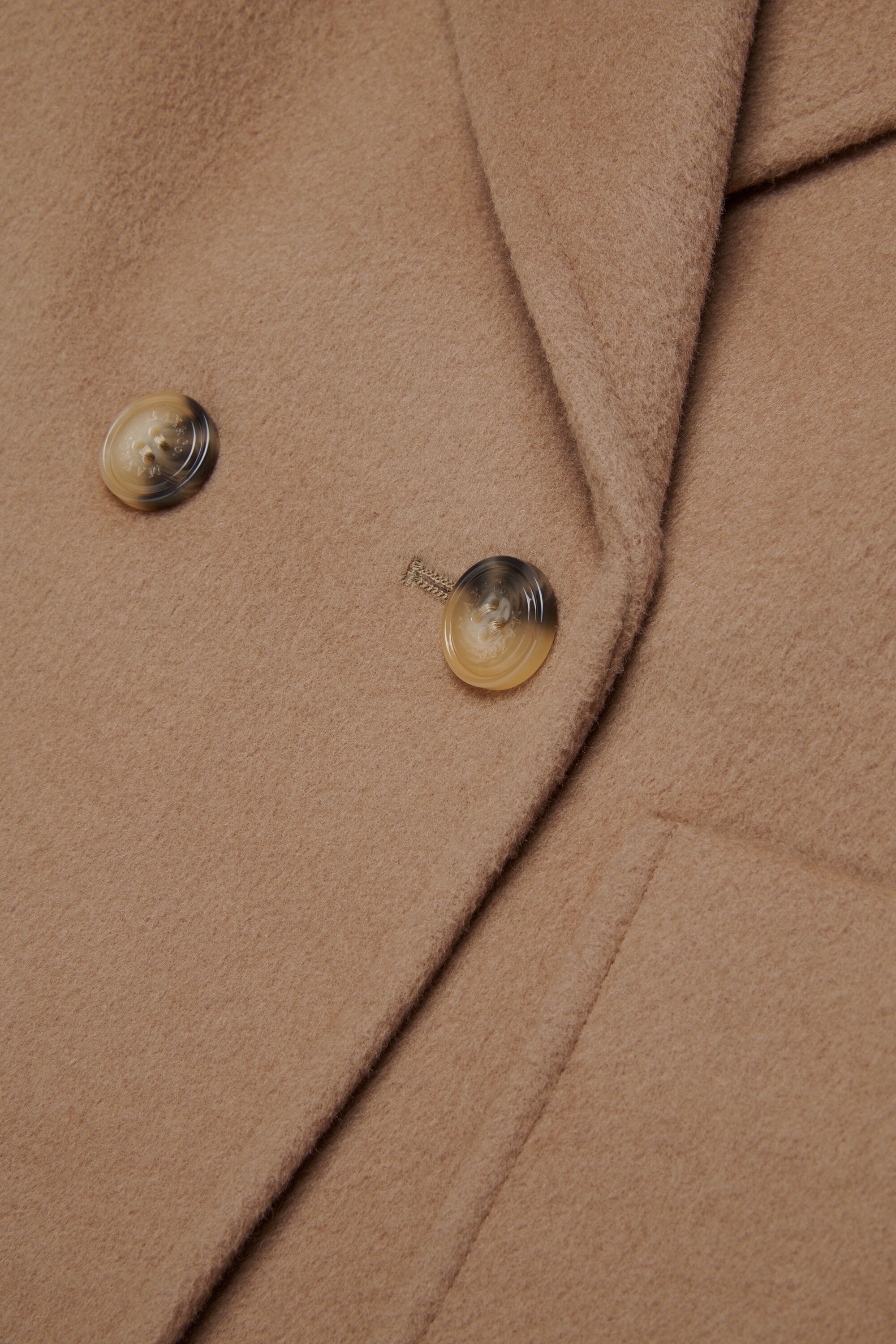 シェービング・ウールのダブルブレスト・カバン・コート