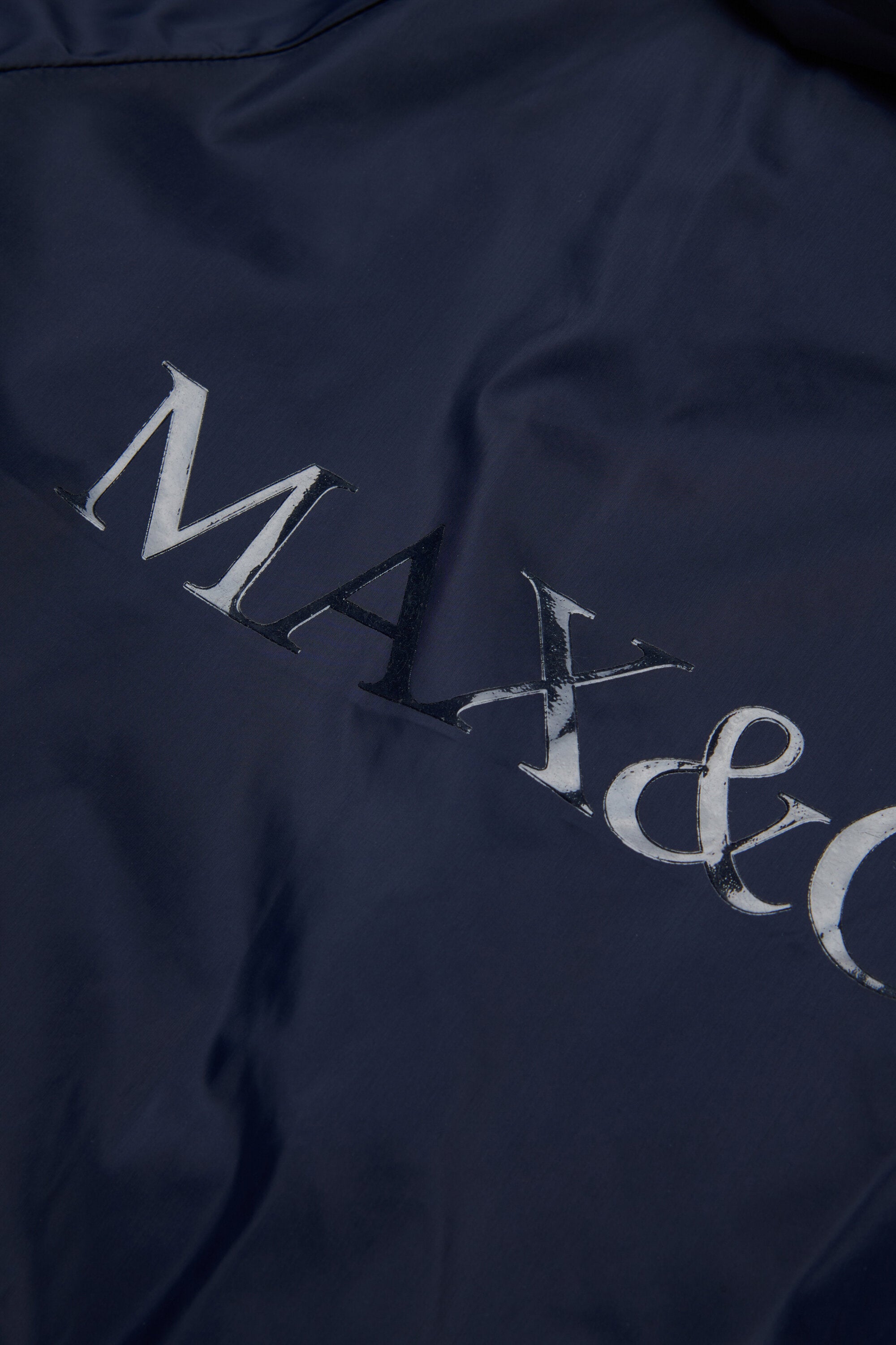 Windbreaker with printed logo