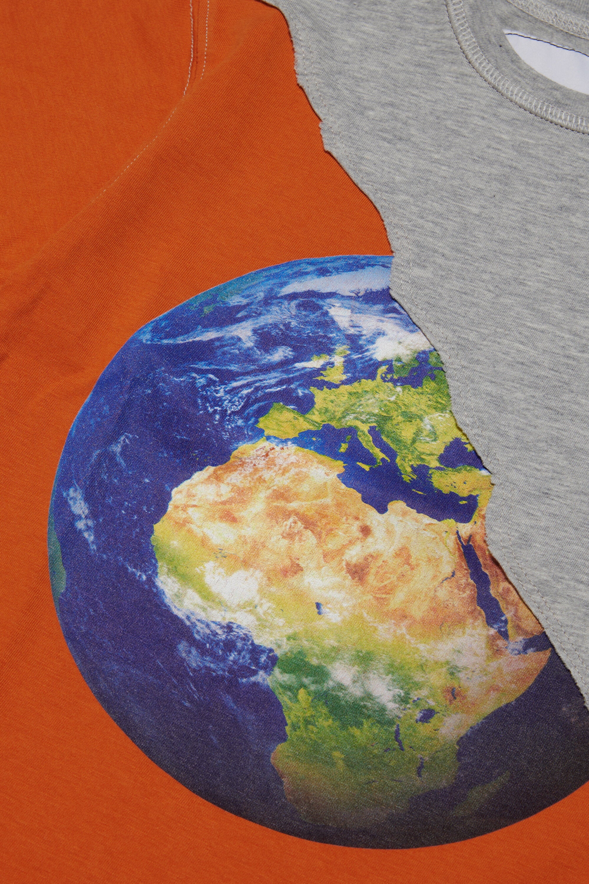 World EndangeredプリントTシャツ