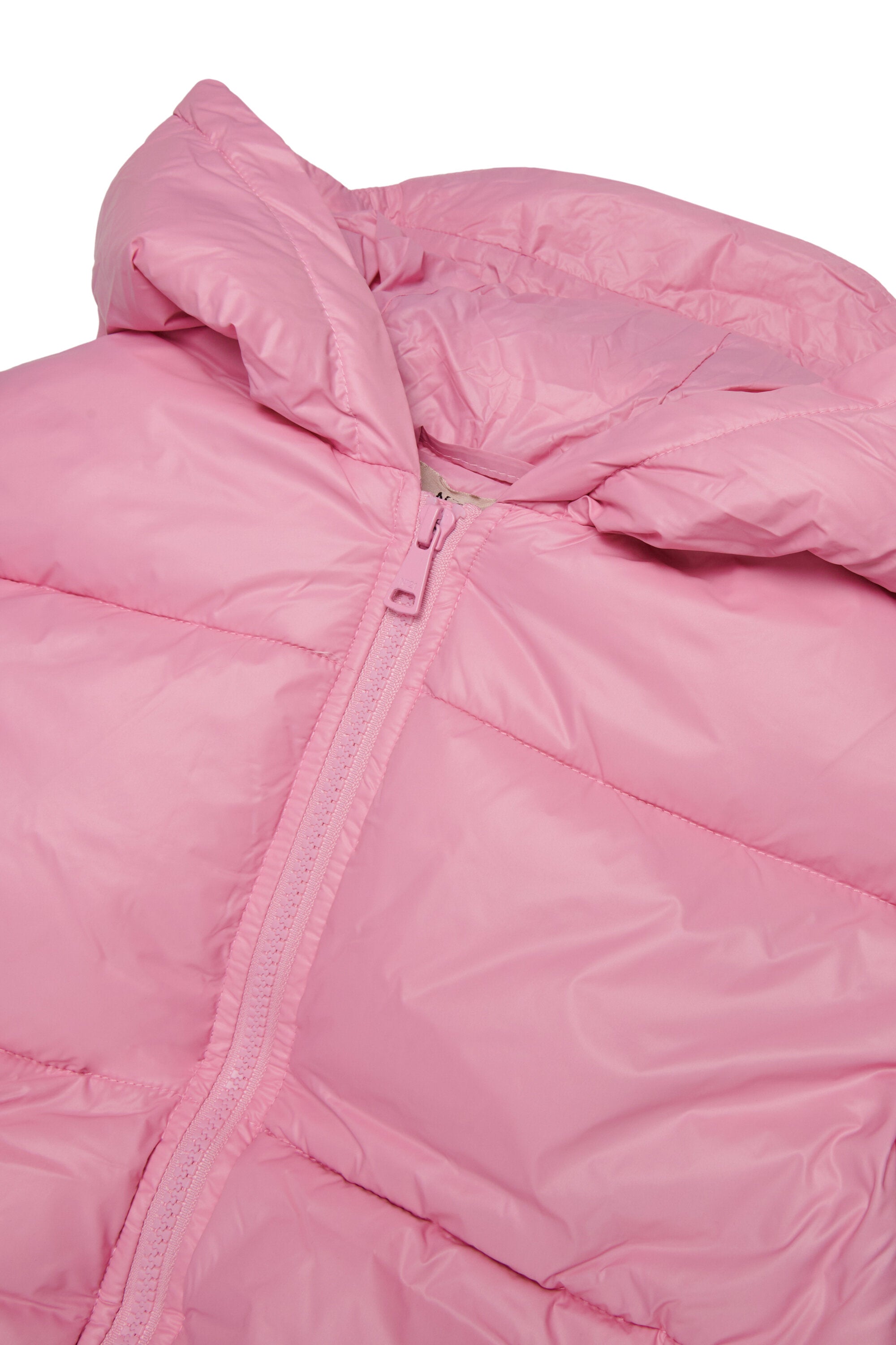 Short padded jacket with asymmetrical bottom