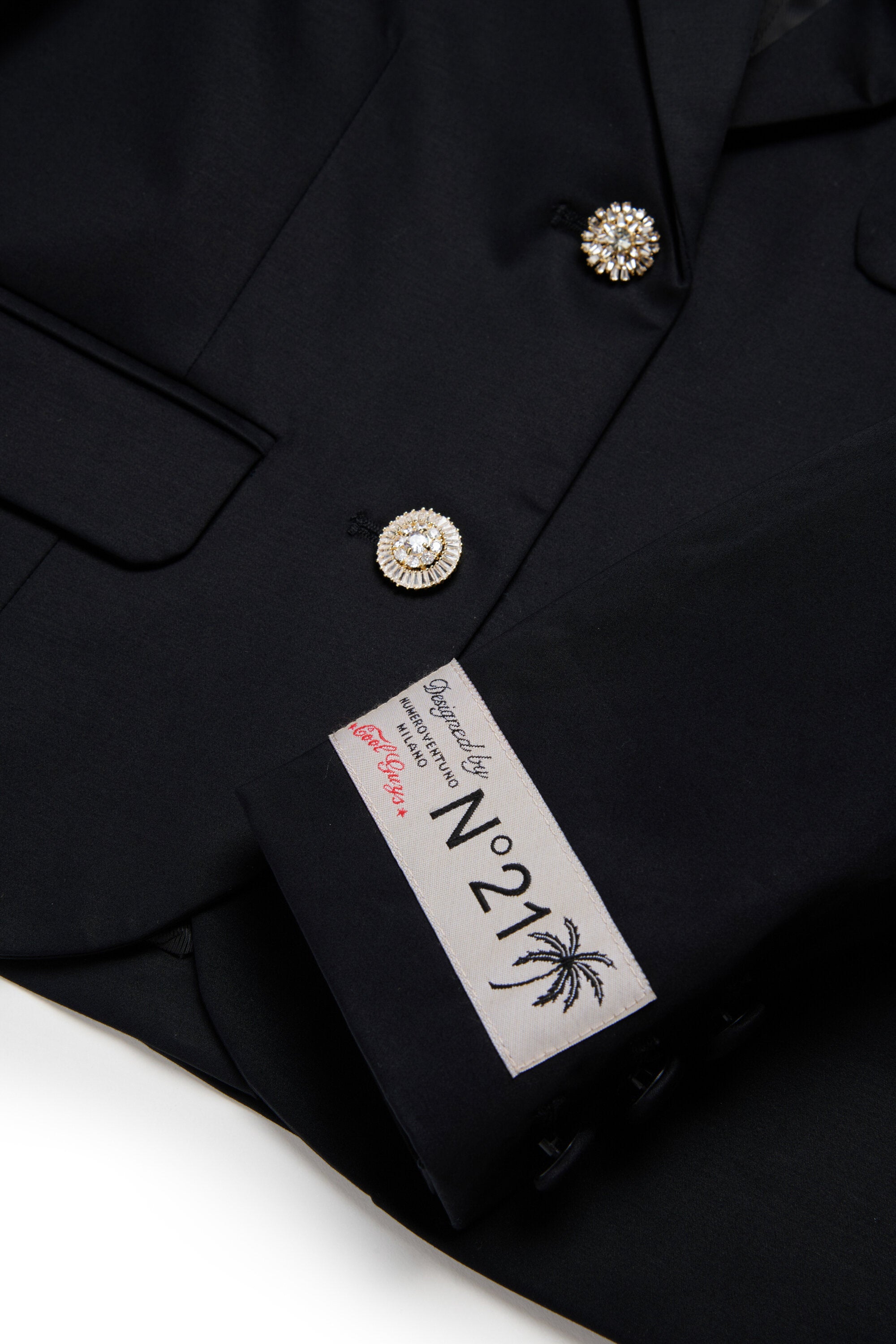 ジュエルディテール付きブレザージャケット