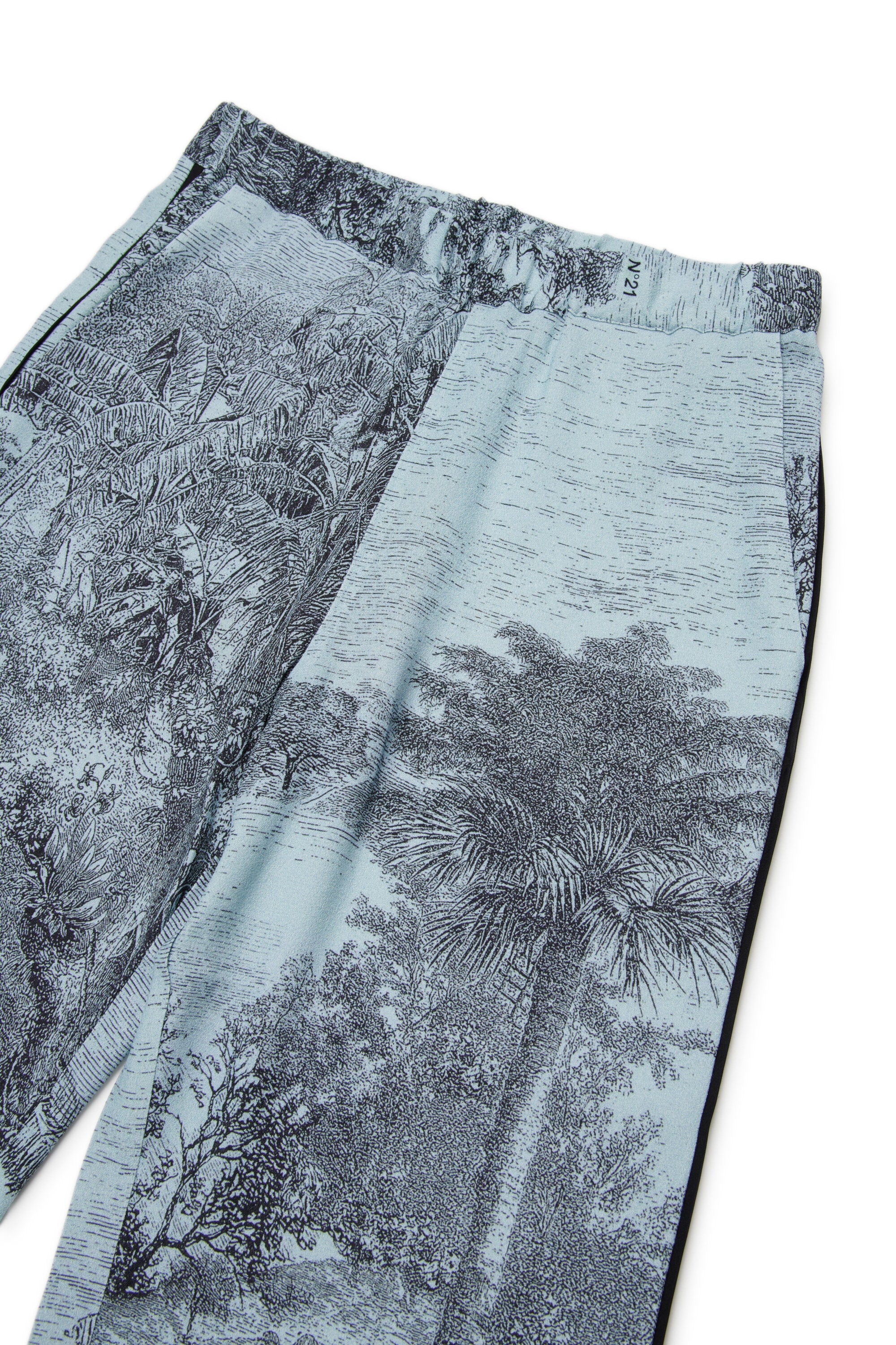 プリント柄の生地パンツ