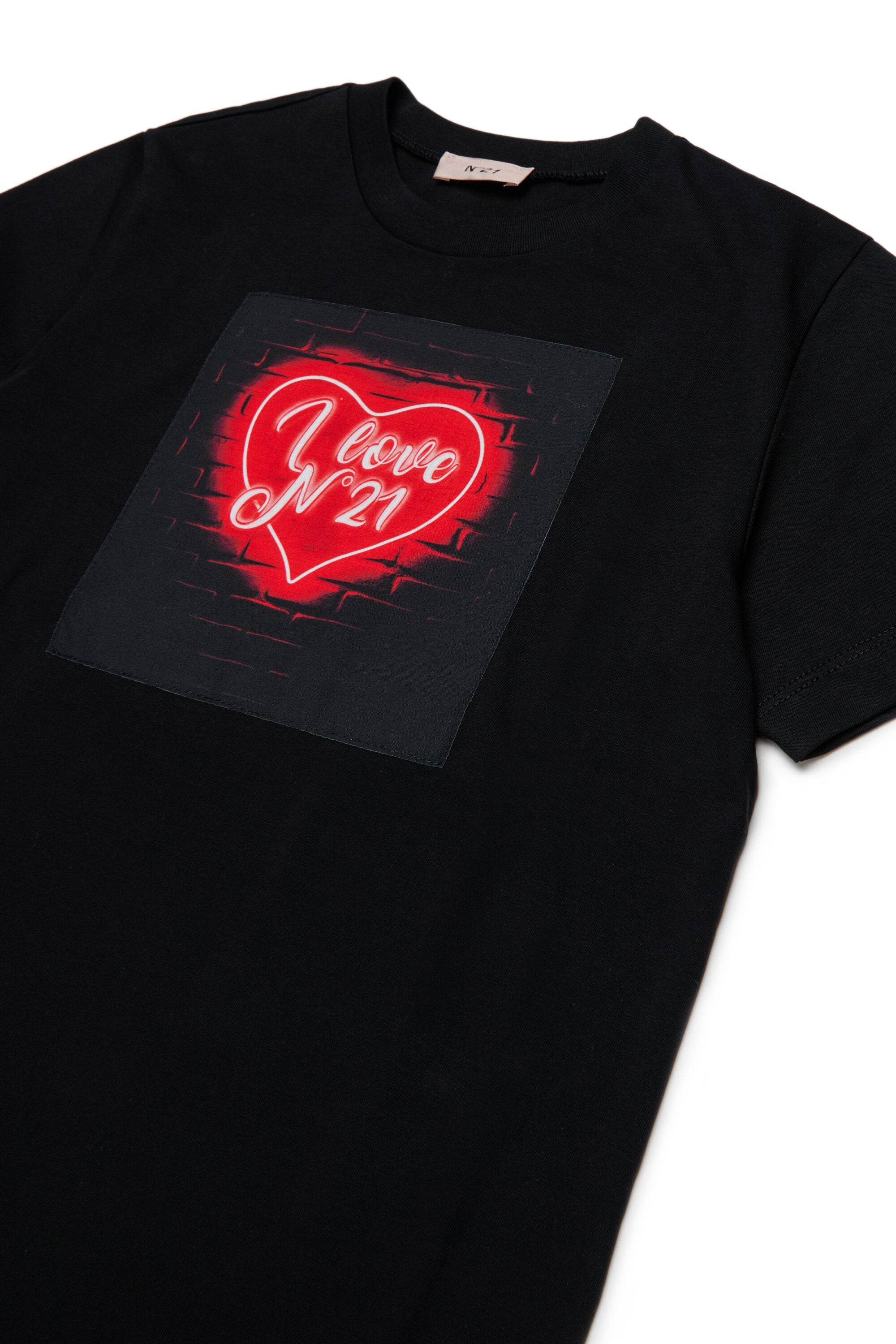 ロゴプリントTシャツ