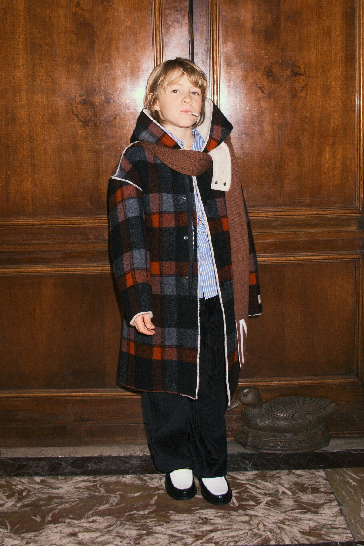 Scarf with logo