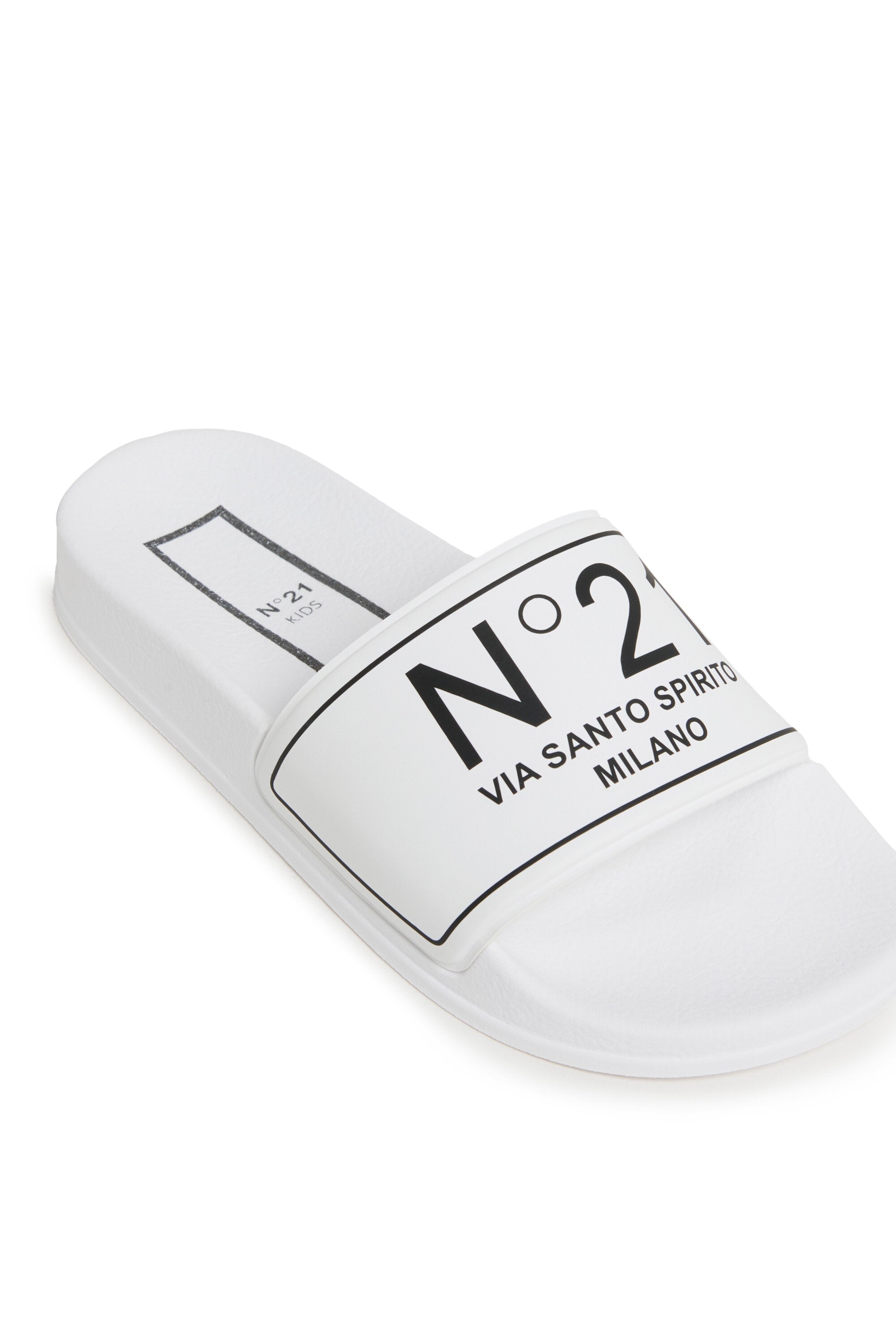 ブランド・スリッパ