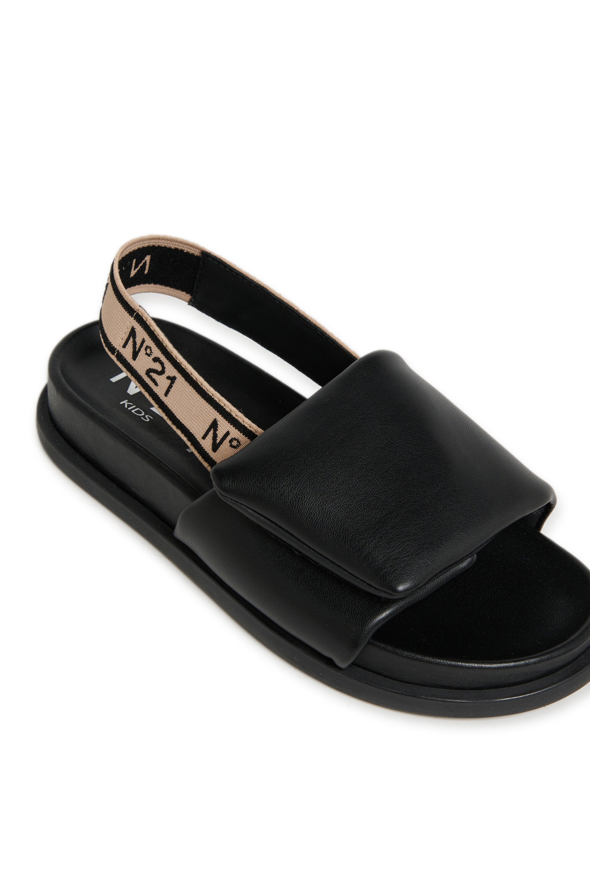 ゴム部分付きフスベットサンダル