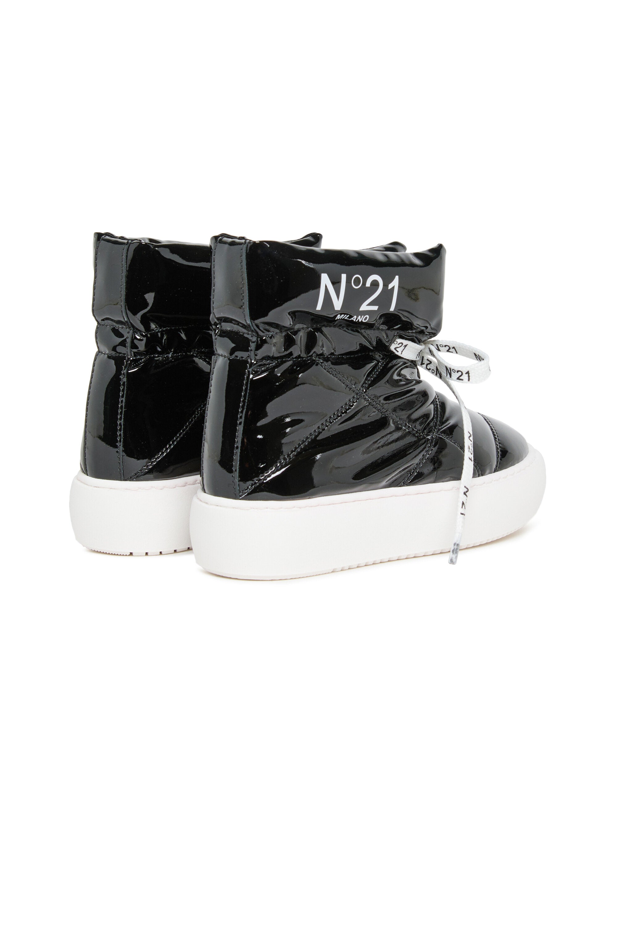 ロゴ入りパッド入りスノーブーツ