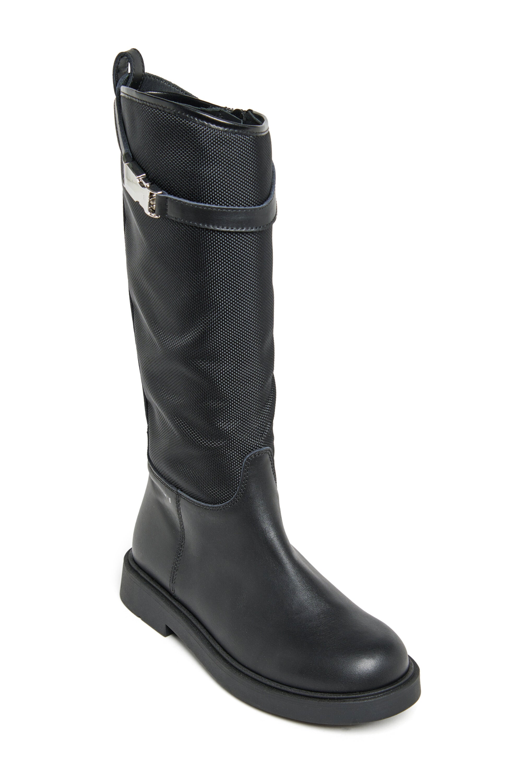 ストラップアンクルブーツ