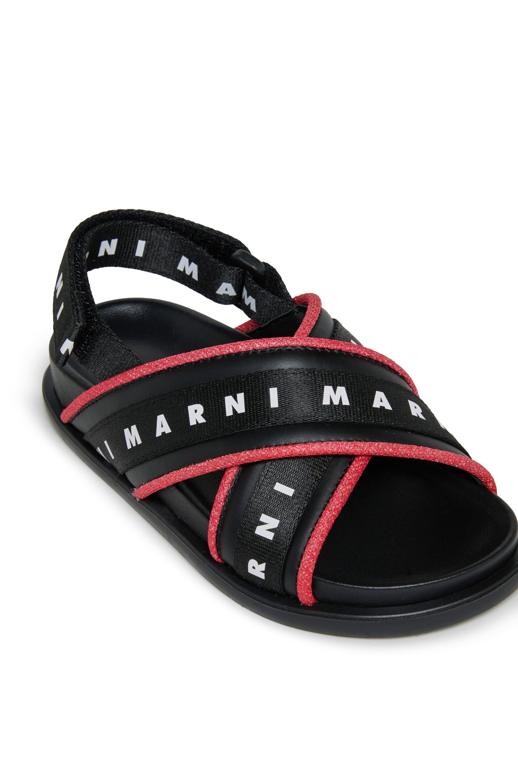 ロゴ入りクロスストラップサンダル